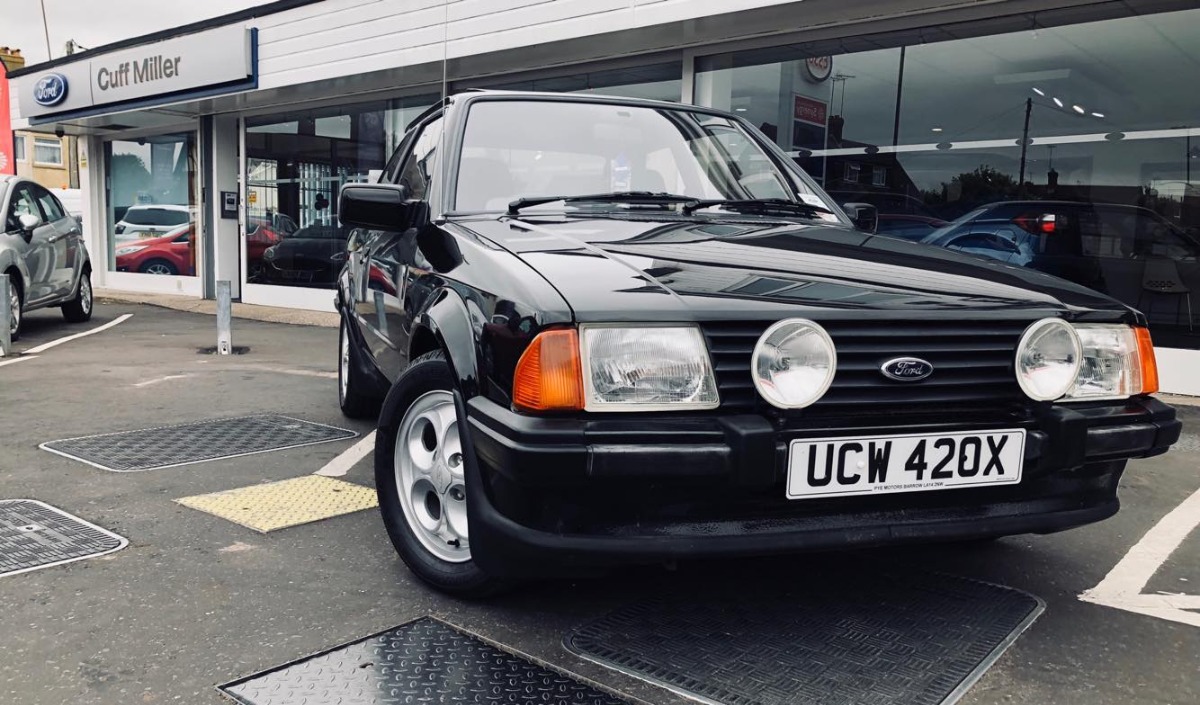 1982 Ford Escort Image 2