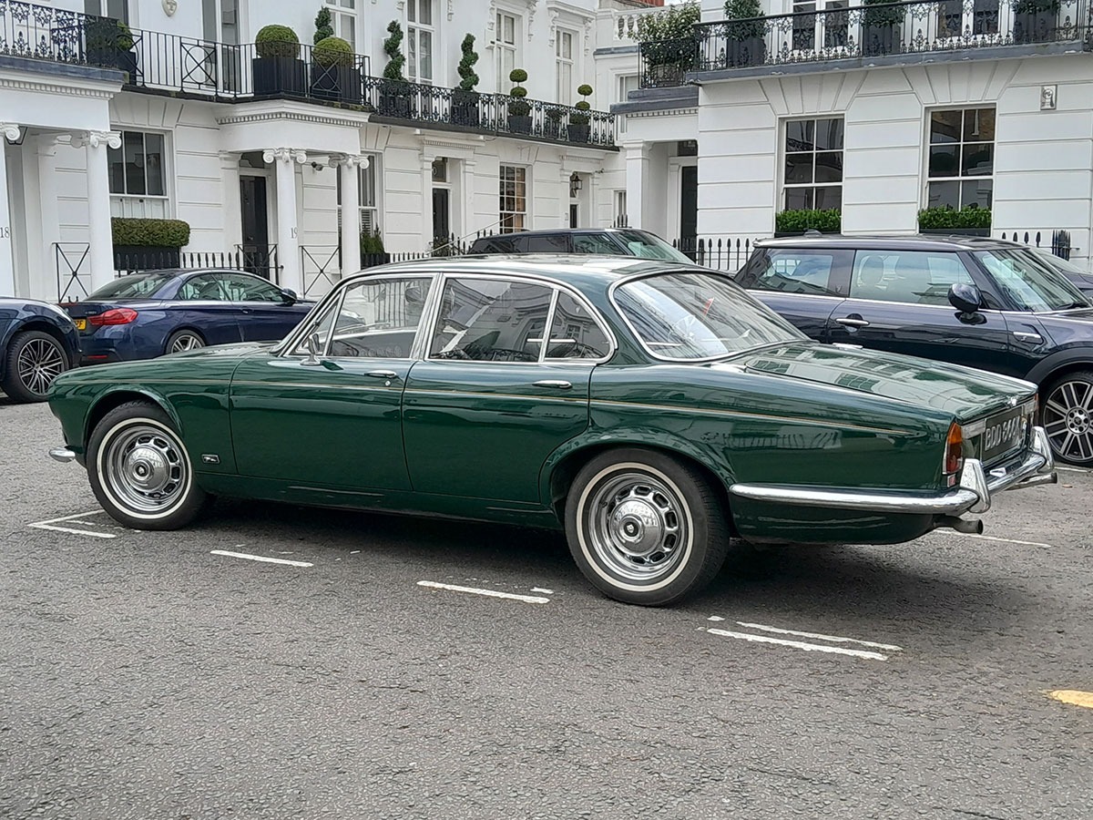 1972 Jaguar XJ6 Image 6