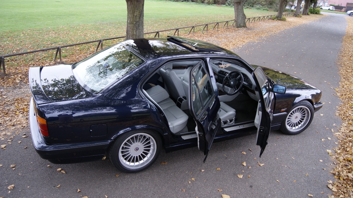 1994 BMW 5 Series Image 2
