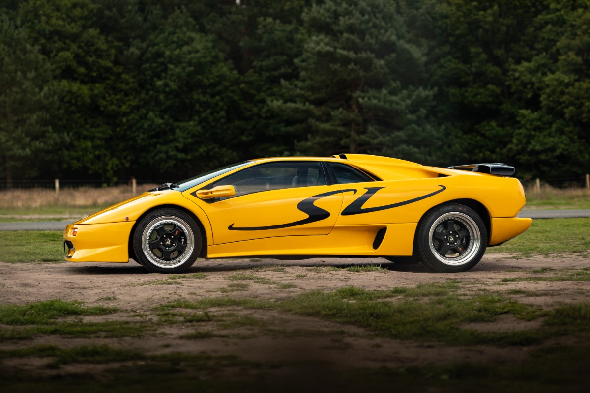 1996 Lamborghini Diablo Image 3