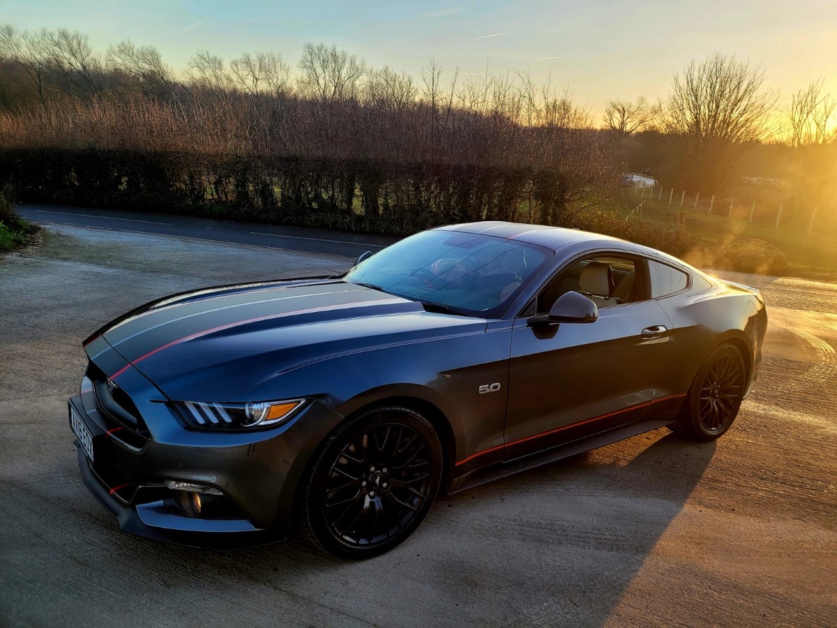 2018 Ford Mustang Image 2