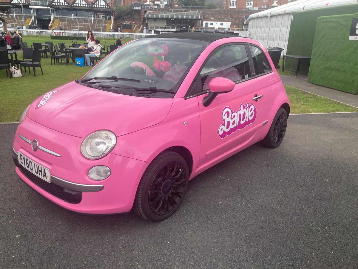 2010 Fiat 500 Image 2