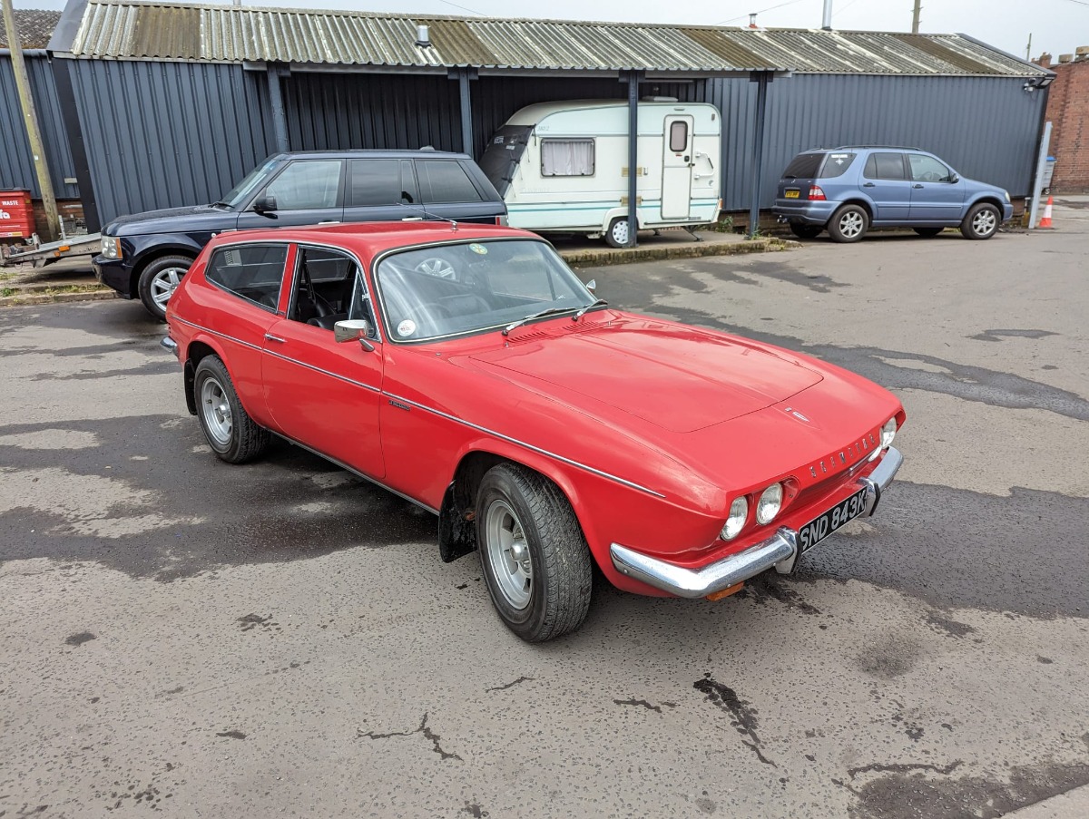 1971 Reliant Scimitar Image 1