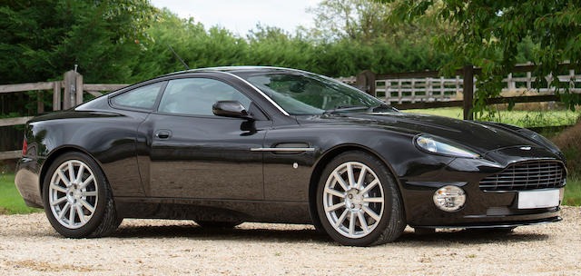 2005 Aston Martin V12 Vanquish Image 1