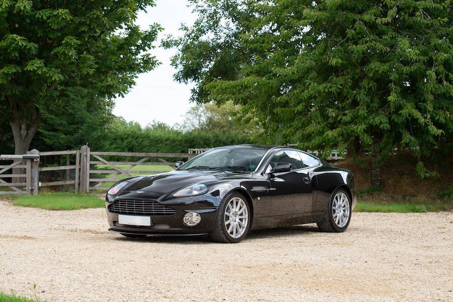 2005 Aston Martin V12 Vanquish Image 3