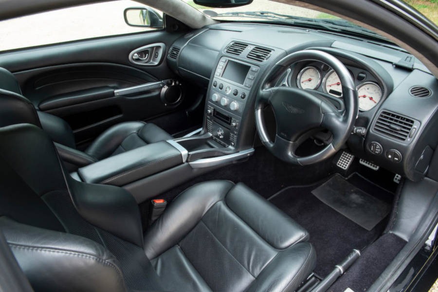 2005 Aston Martin V12 Vanquish Image 4