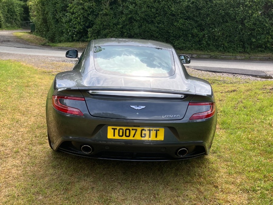 2015 Aston Martin V12 Vanquish Image 4