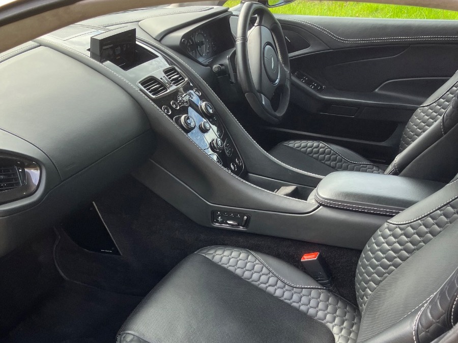 2015 Aston Martin V12 Vanquish Image 7