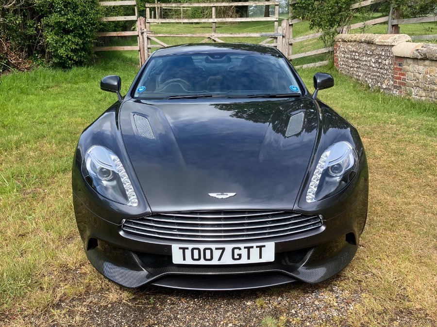 2015 Aston Martin V12 Vanquish Image 3