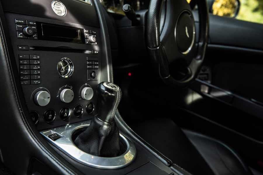 2006 Aston Martin V8 Vantage Image 4