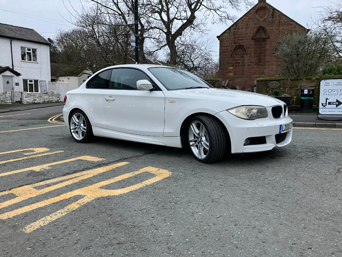 2010 BMW 1 Series Image 4