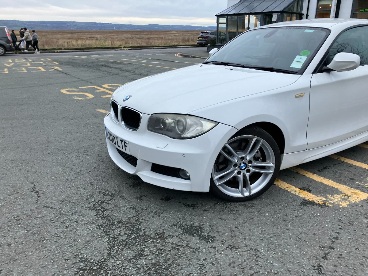 2010 BMW 1 Series Image 6