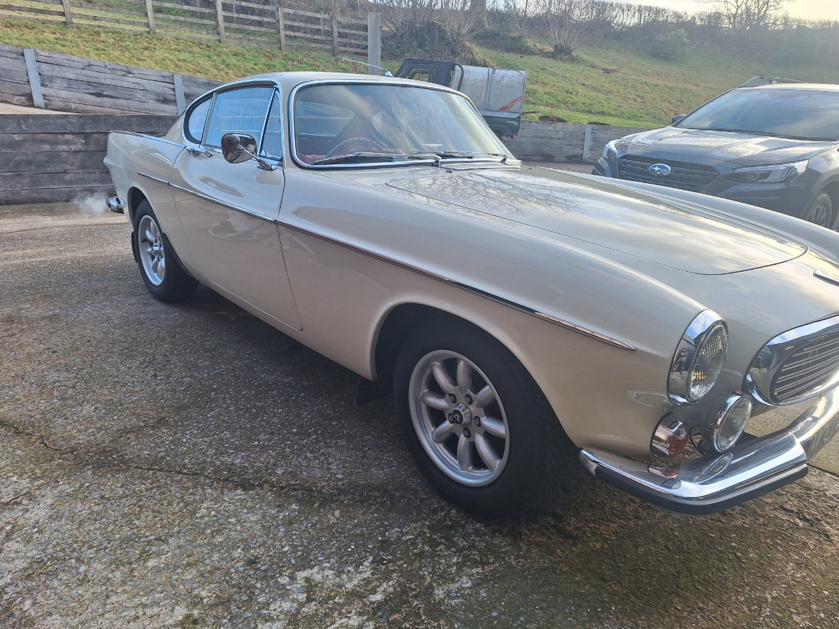 1968 Volvo 1800 Image 3