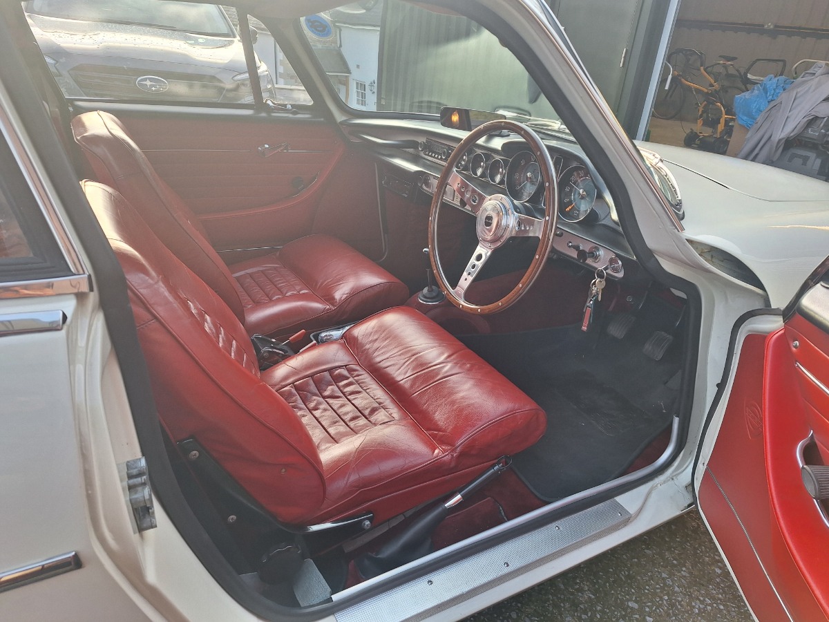 1968 Volvo 1800 Image 4