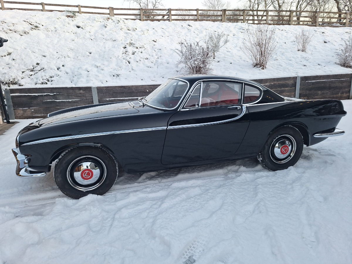 1963 Volvo 1800 Image 2