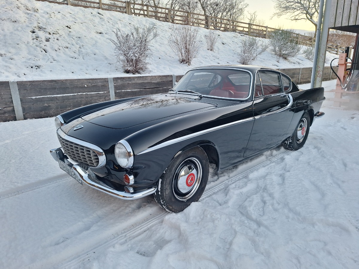 1963 Volvo 1800 Image 1