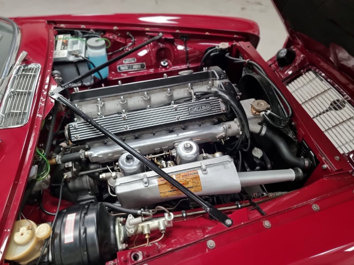 1968 Jaguar XJ6 Image 5