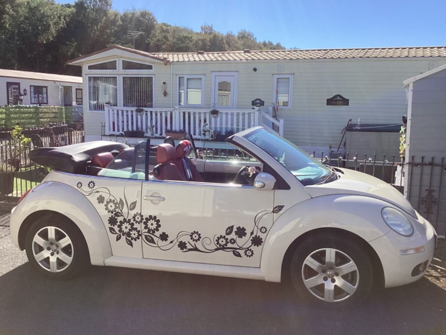 2006 Volkswagen Beetle Image 5