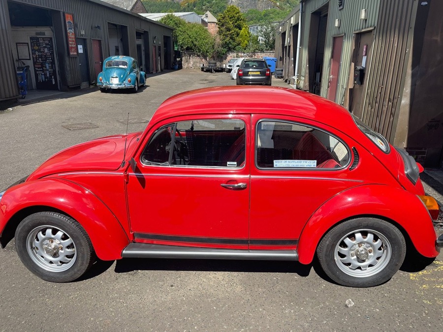 1985 Volkswagen Beetle Image 3