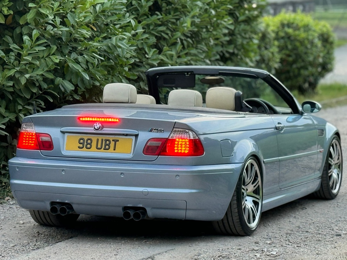 2005 BMW 3 Series Image 2