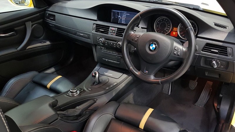 2010 BMW M3 Image 5