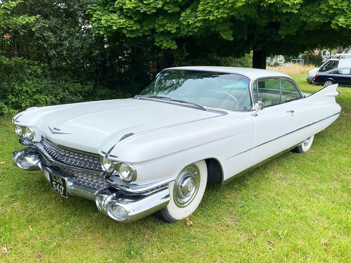 1959 Cadillac Deville Image 2