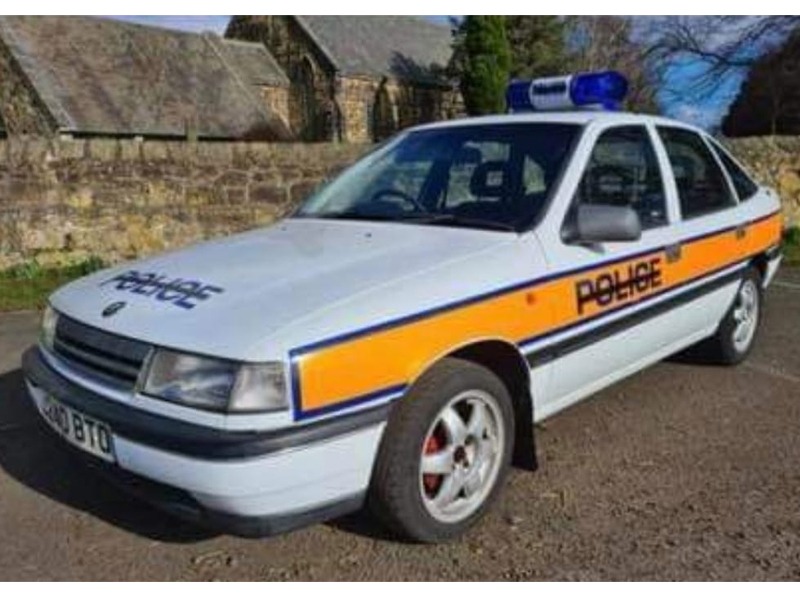1991 Vauxhall Cavalier Image 1