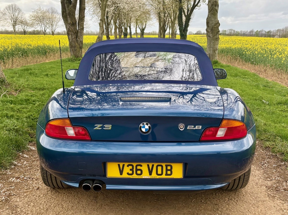 1999 BMW Z3 Image 2