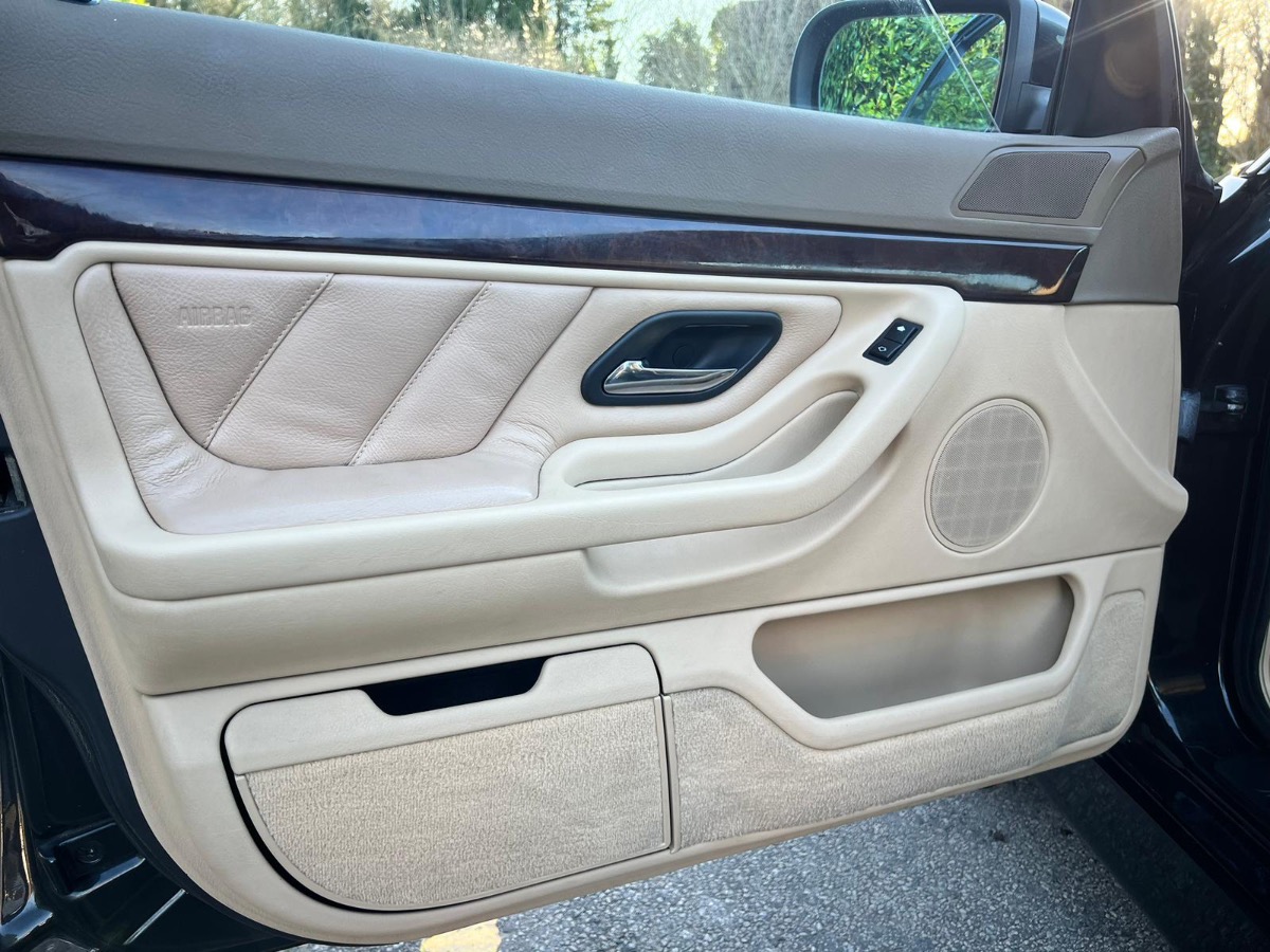2001 BMW 7 Series Image 8