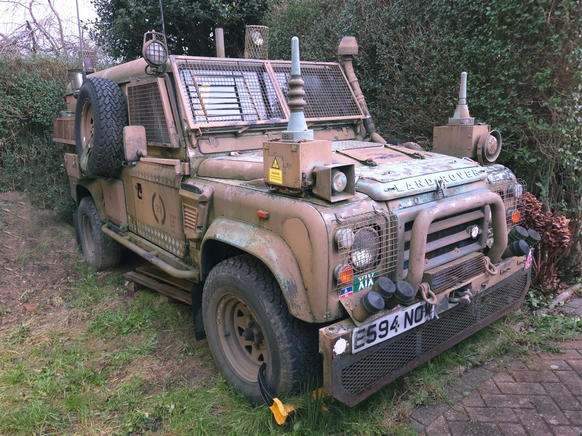 1986 Land Rover Defender 110 Image 1