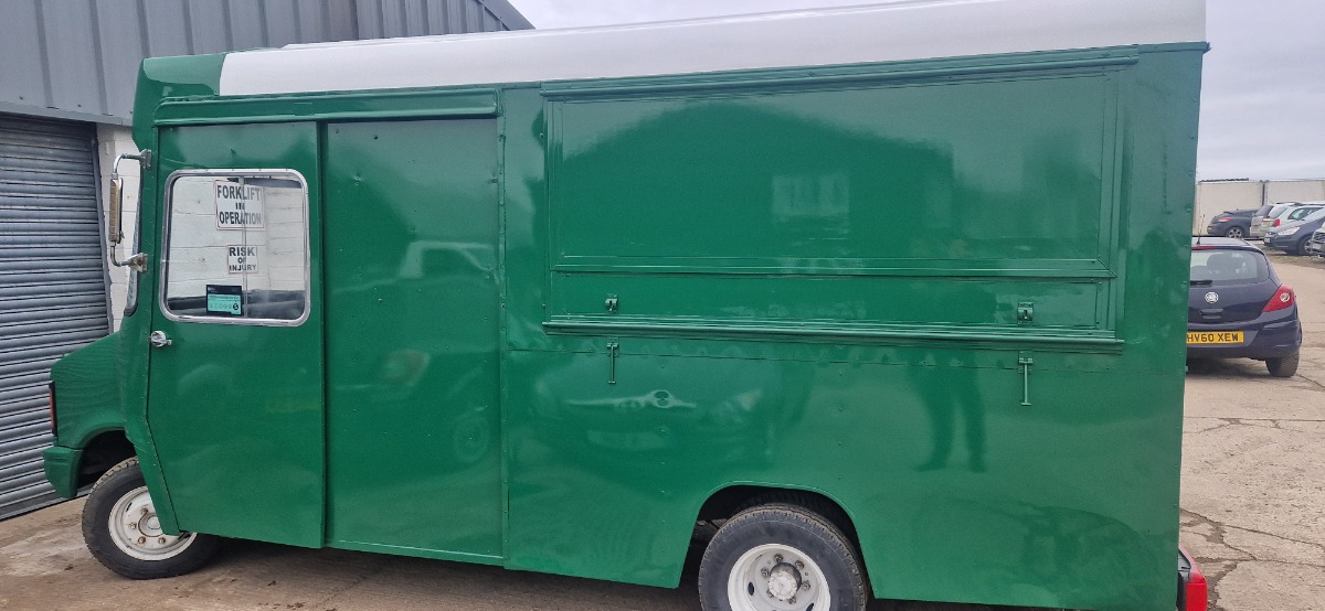 1985 Bedford CF Image 3