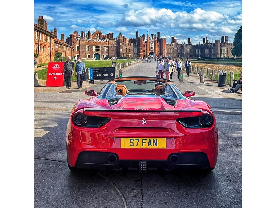 2019 Ferrari 488 Image 5