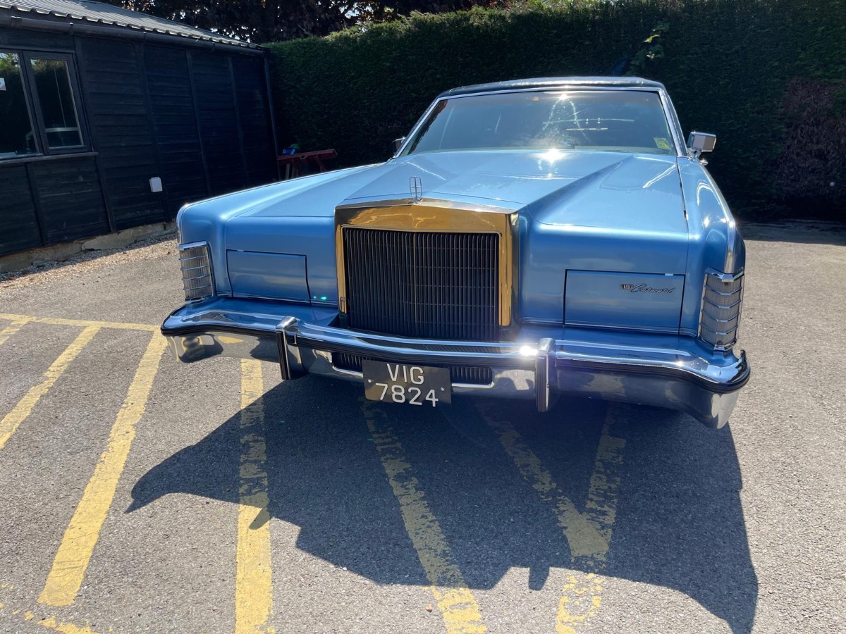 1977 Lincoln Town Car Image 13