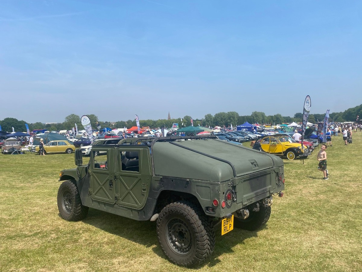 1985 Hummer H1 Image 3