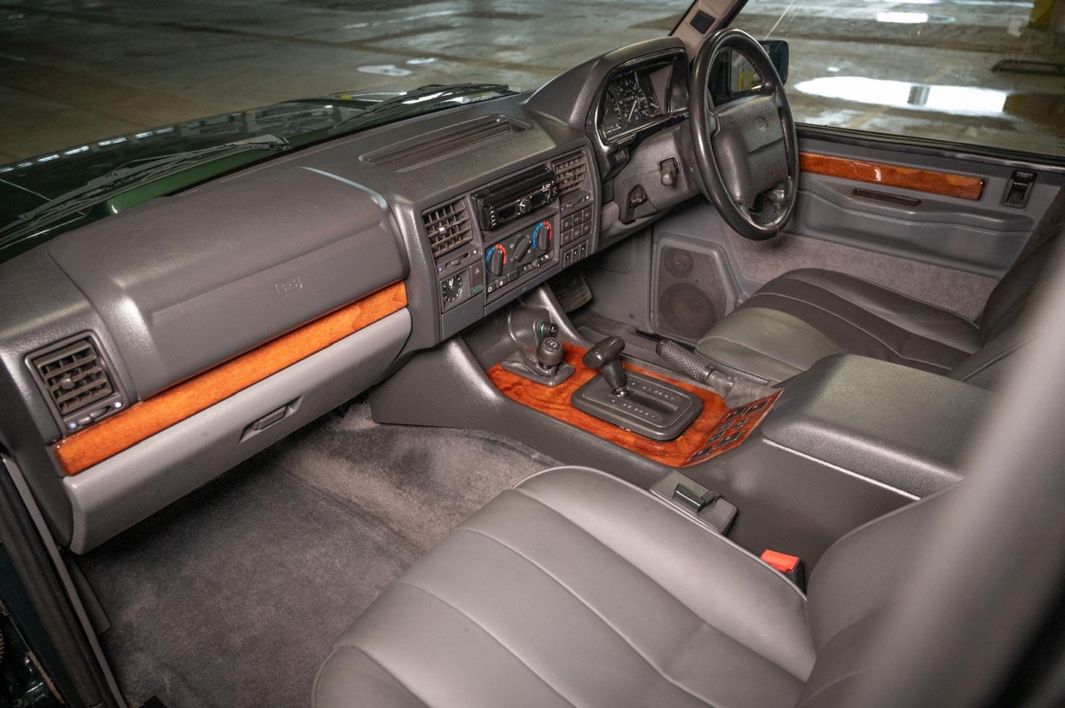 1995 Land Rover Range Rover Classic Image 3