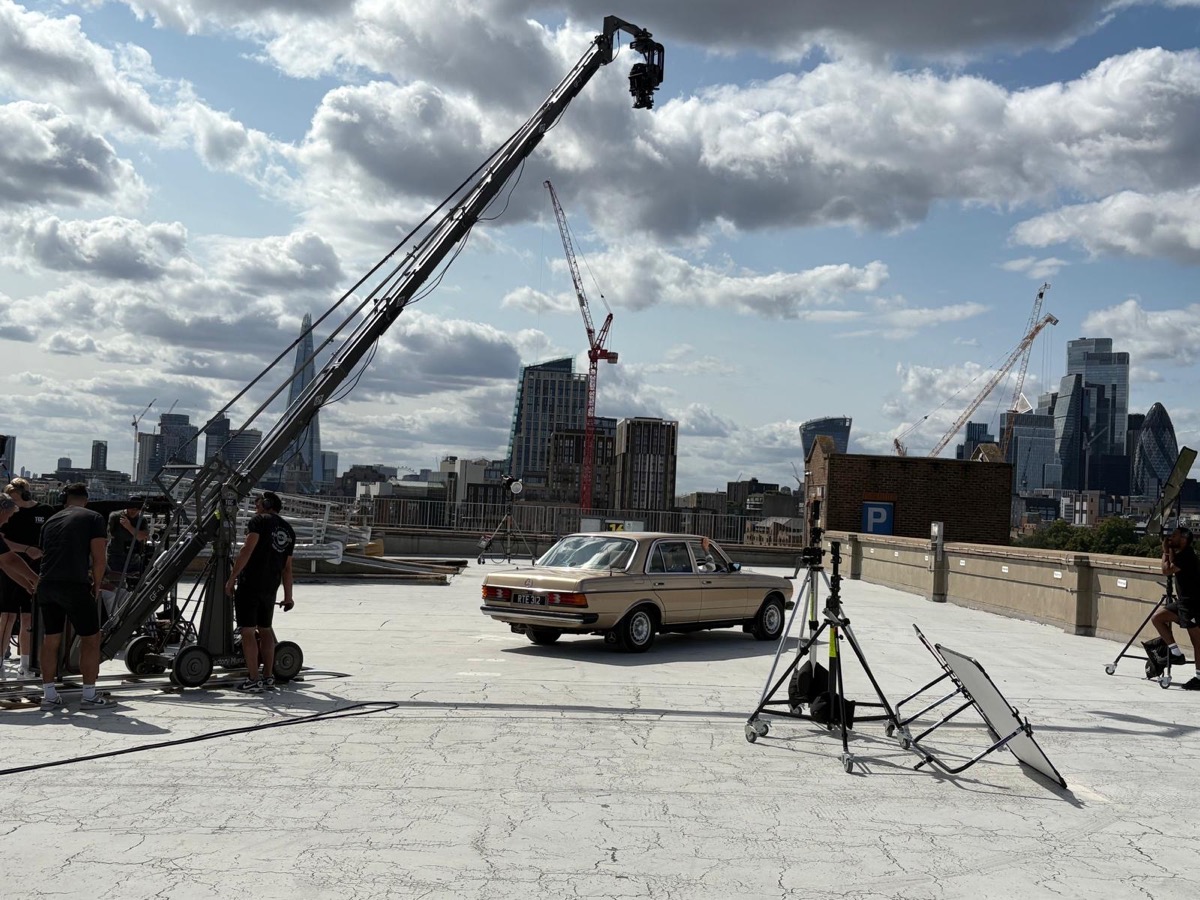 1982 Mercedes-Benz 230 Image 5