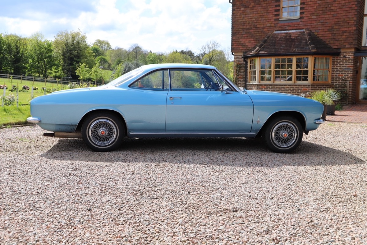 1966 Chevrolet Corvair Image 9