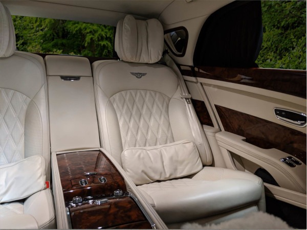 2017 Bentley Mulsanne Image 3