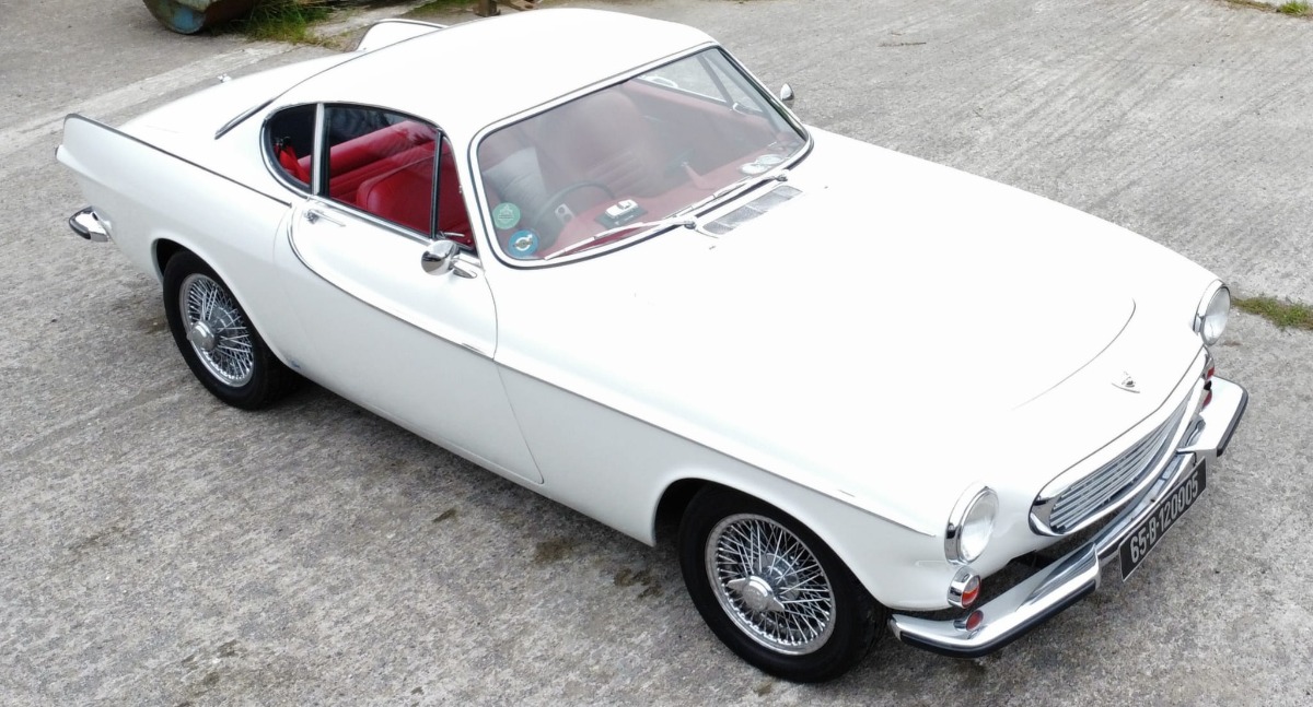 1965 Volvo P1800 Image 1
