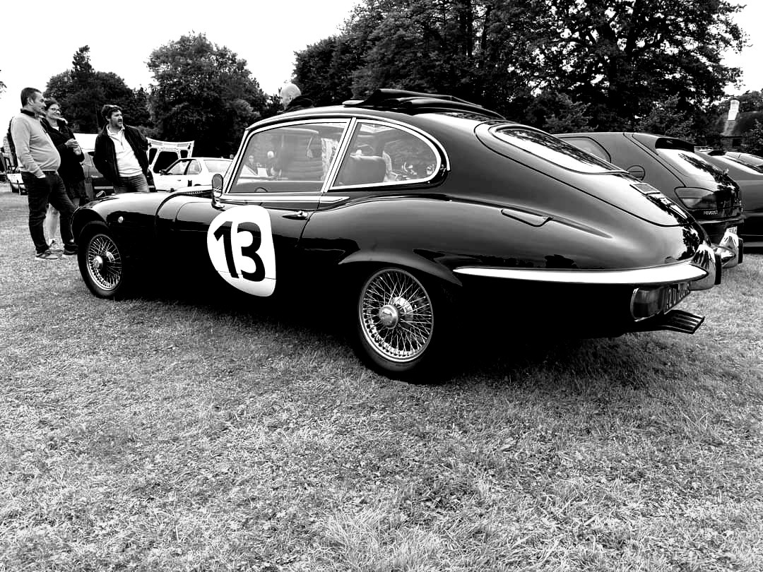 1965 Volvo P1800 Image 8