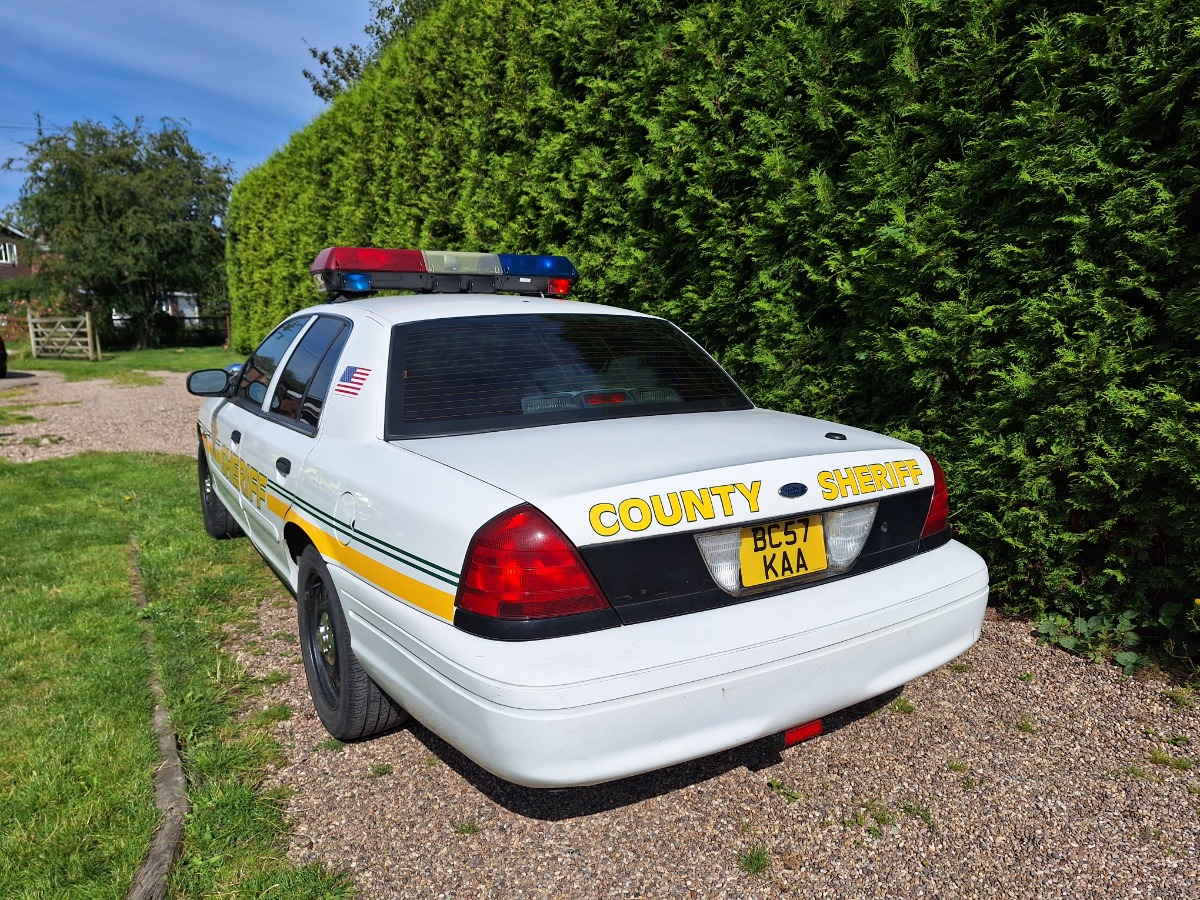 2008 Ford Crown Victoria Image 4