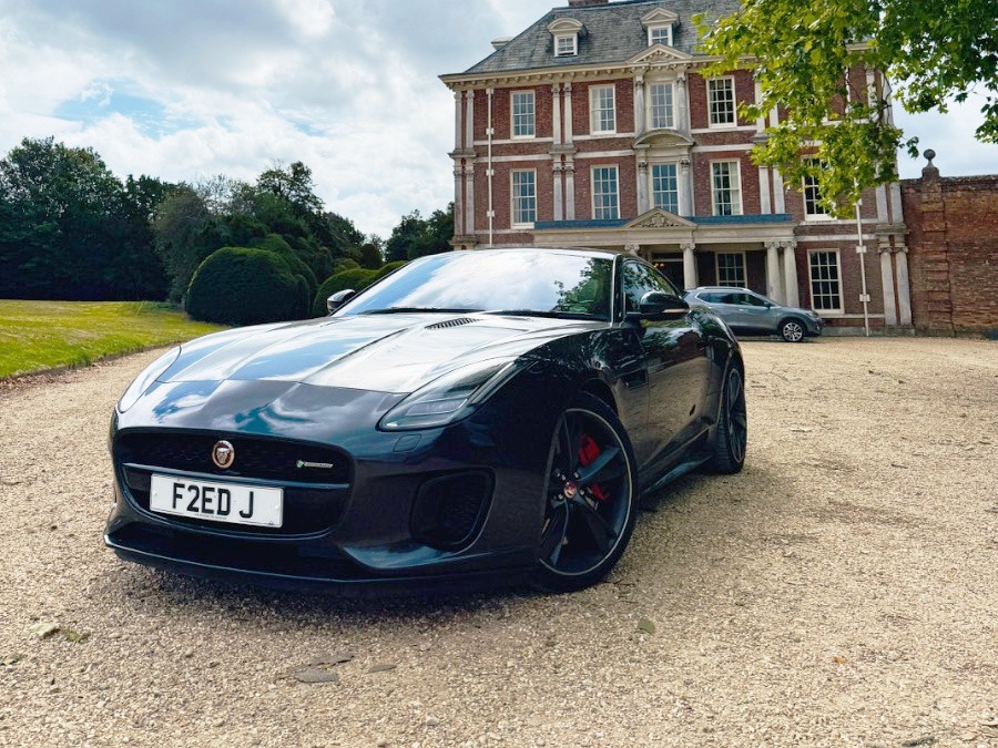 2019 Jaguar F-Type Image 1