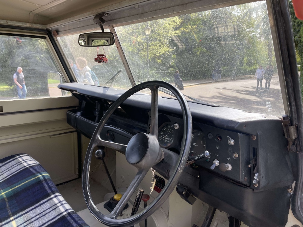 1982 Land Rover 88 Image 6
