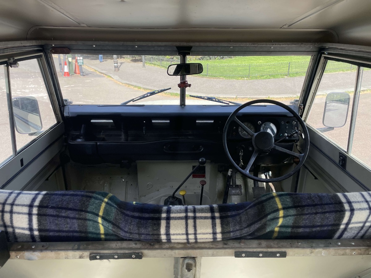 1982 Land Rover 88 Image 8