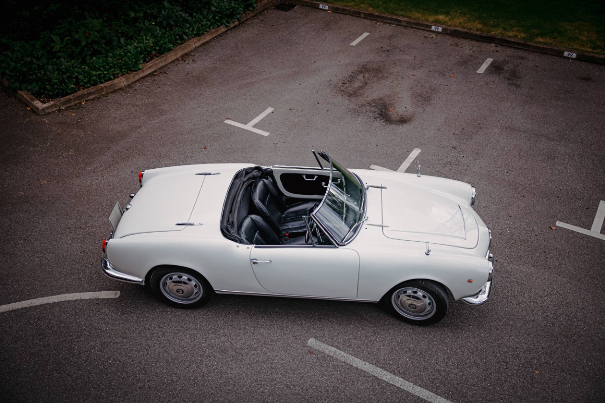 1964 Alfa Romeo Spider Image 5