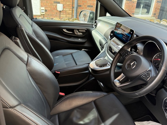 2024 Mercedes-Benz V-Class Image 2