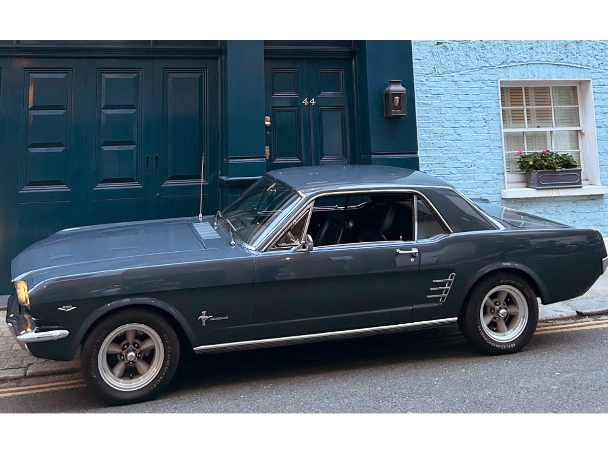 1965 Ford Mustang Image 5