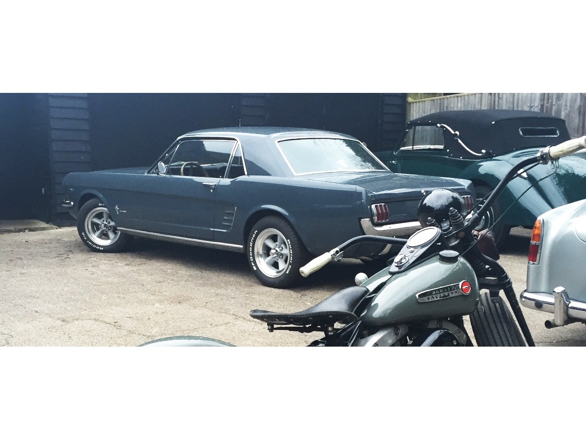 1965 Ford Mustang Image 4