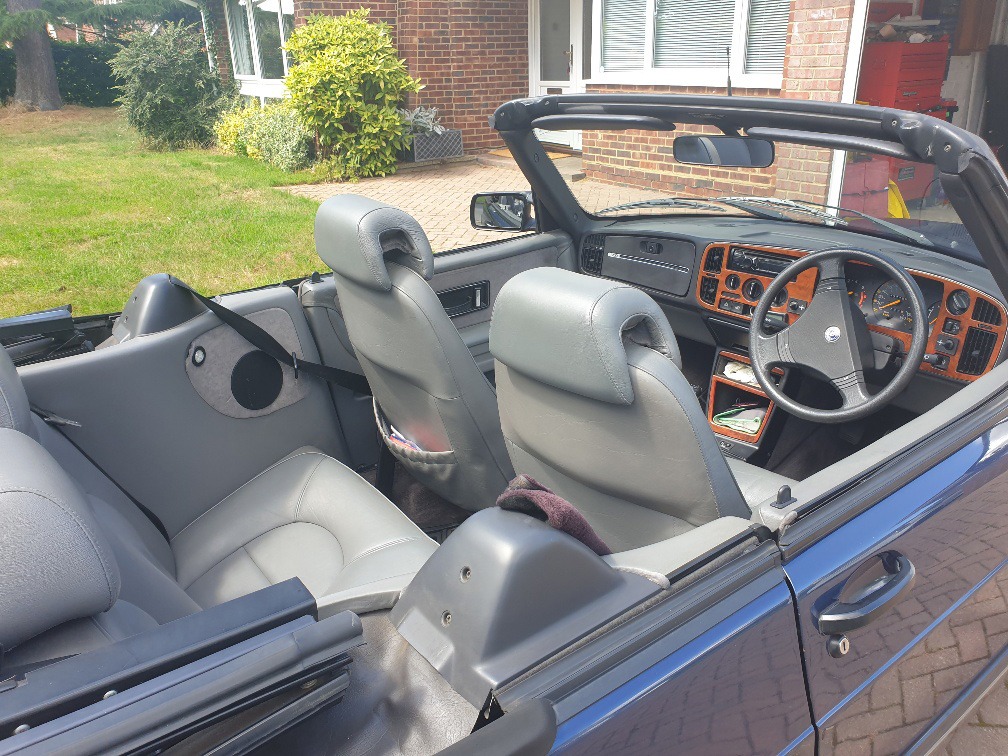 1992 Saab 900 Image 7