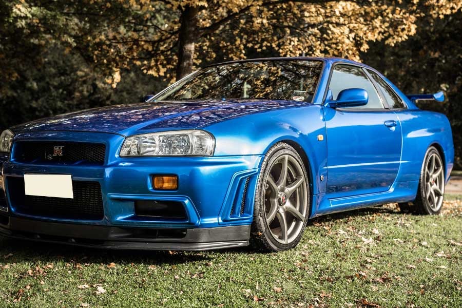 2000 Nissan GT-R Image 1